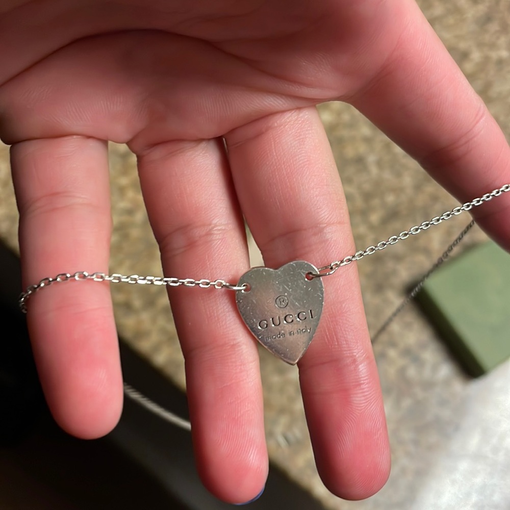 Sliver Gucci heart necklace
